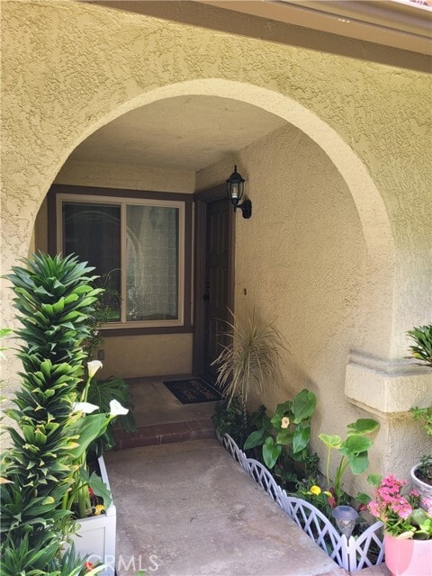 Building Photo - 25251 Oak Canyon Ln