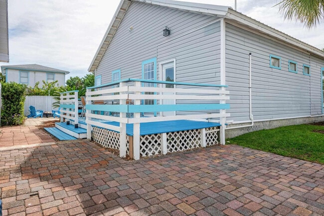 Building Photo - 4431 Luke Ave