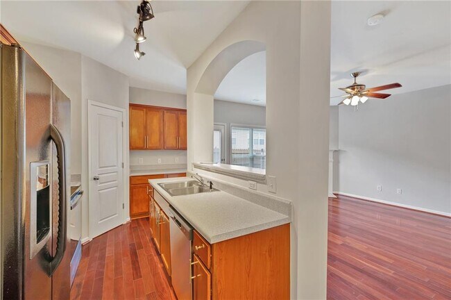 Building Photo - 2187 Oakland Grove Pl