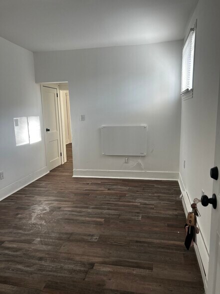 Building Photo - 2066 Medary Ave