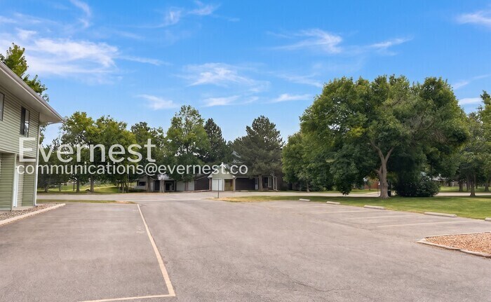 Building Photo - 1855 Icarus Dr