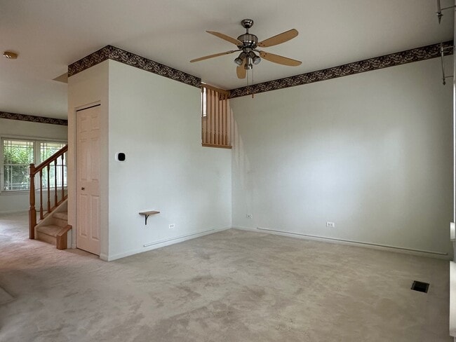 Building Photo - 2577 Warm Springs Ln