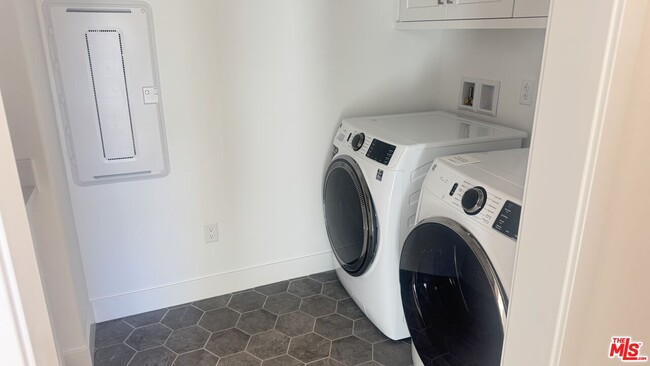 Building Photo - 1717 Lychee St