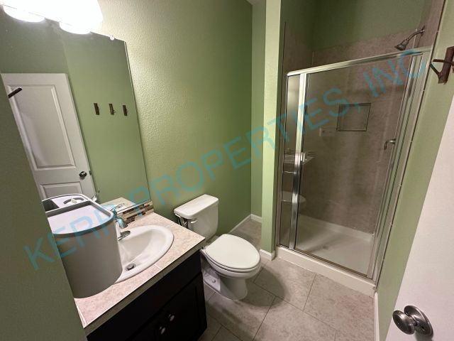 Building Photo - 17236 SE Biscayne St