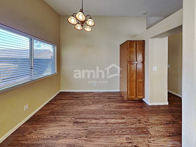 Building Photo - 5752 Taj Mahal Dr