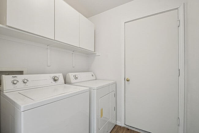 Building Photo - 247 San Felipe Dr