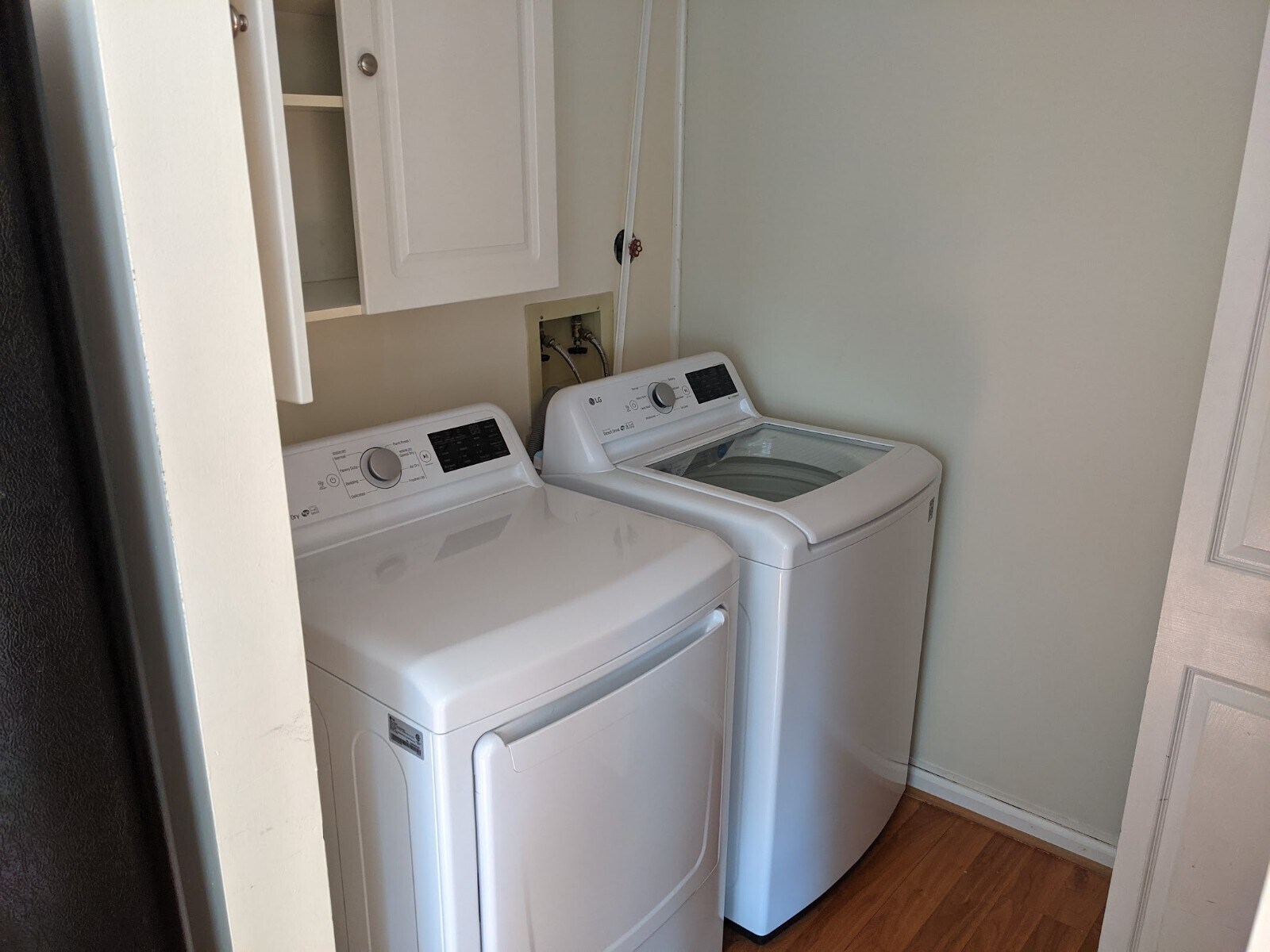 Provided washer/dryer - 9908 Whitney Cir