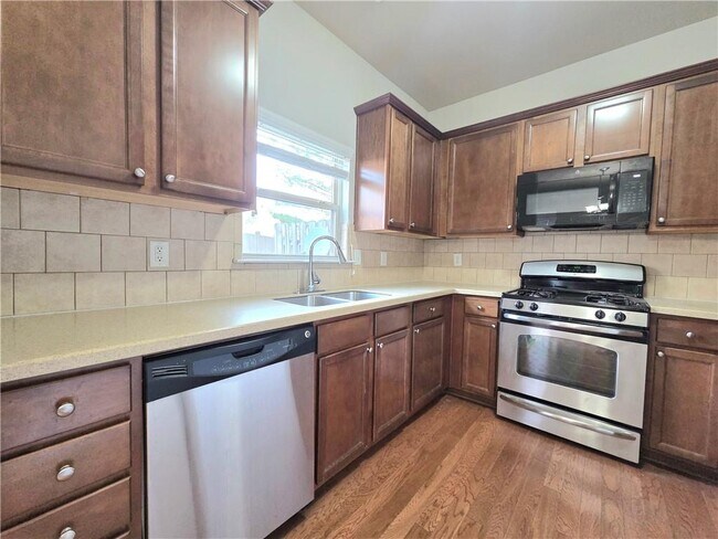 Building Photo - 993 Nightfall Ct NW