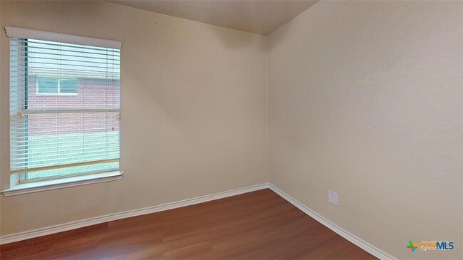 Building Photo - 409 Atlas Ave