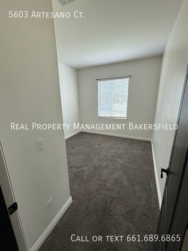 Building Photo - 5603 Artesano Ct