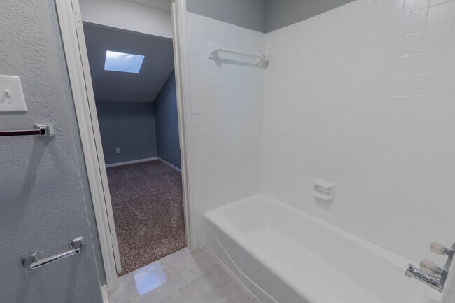 Building Photo - Rawhide Loop, 317/319