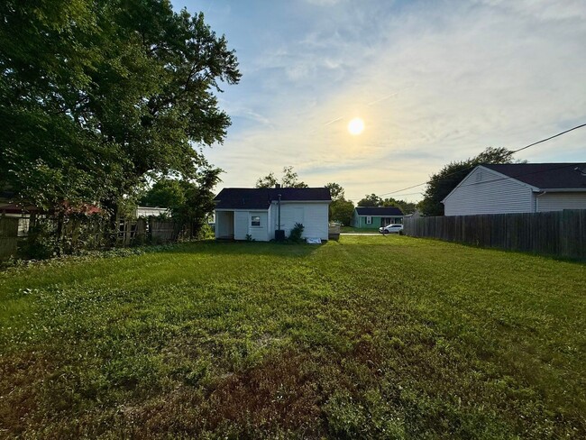 Building Photo - Cottage with a large porch