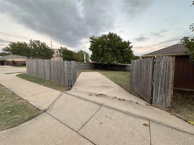 Building Photo - 823 Colson Dr