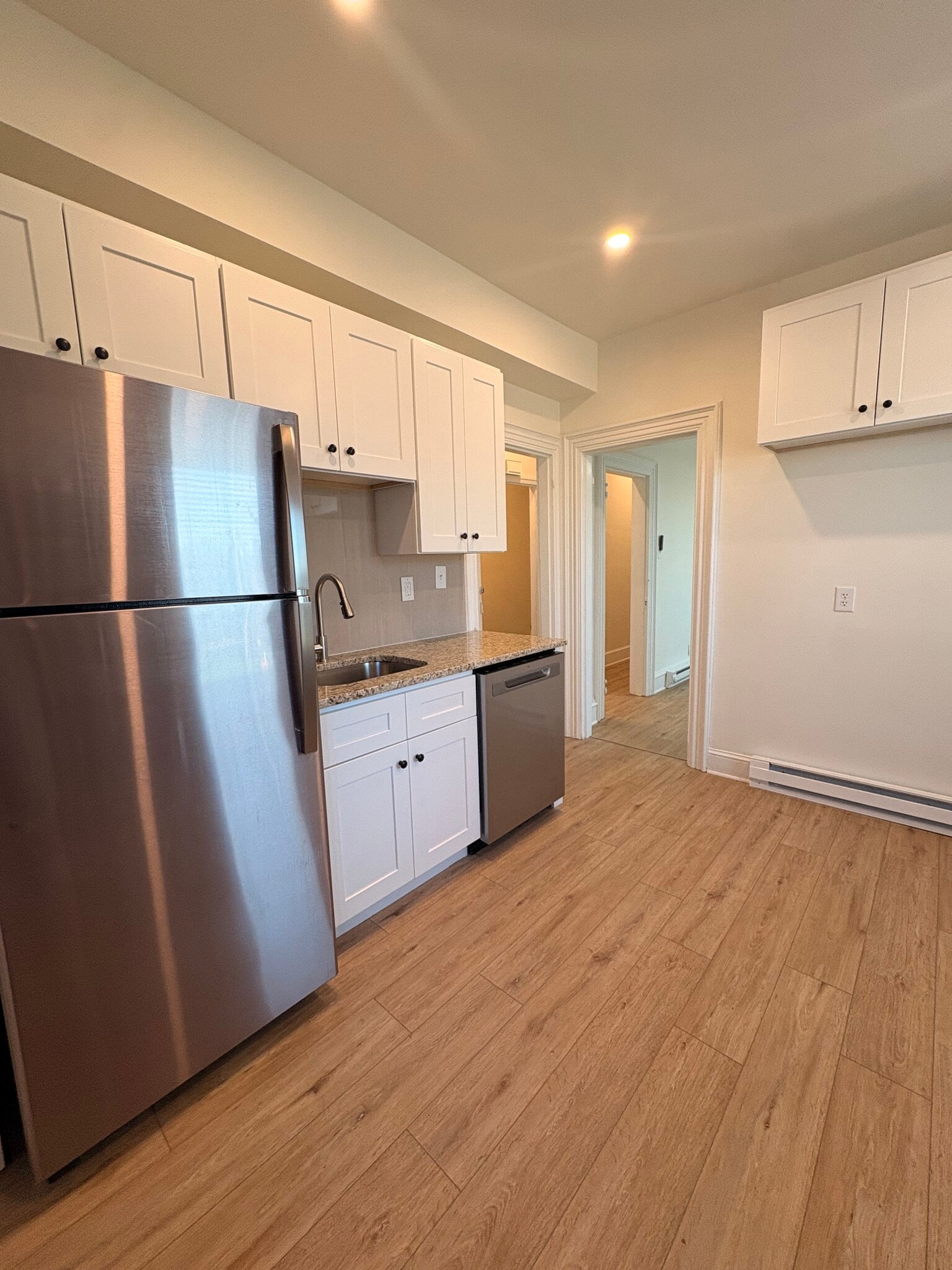 Building Photo - 61 Forest Ave