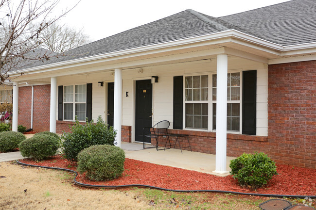 Primary Photo - Garden Park Apartments