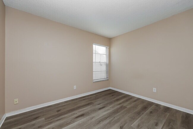 Building Photo - 1724 Elk Spring Dr