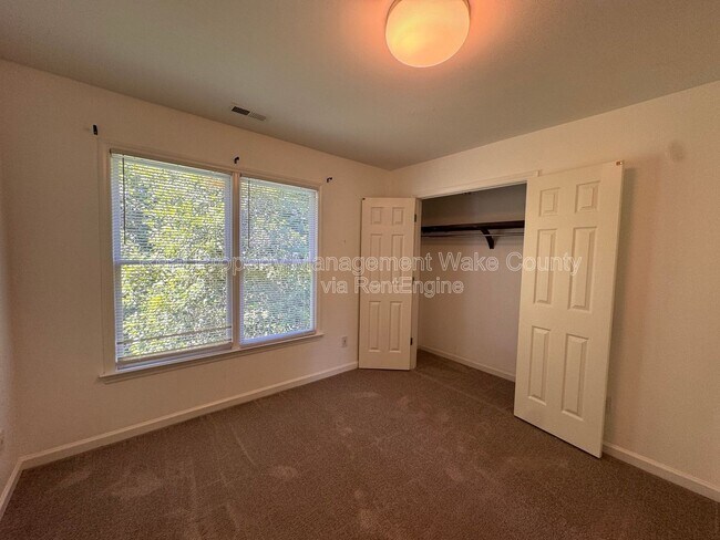 Building Photo - 102 Powder Mill Ct