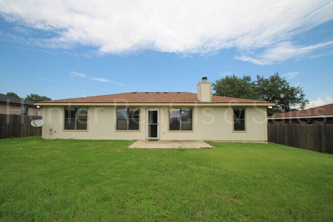 Building Photo - 1209 Katelyn Cir