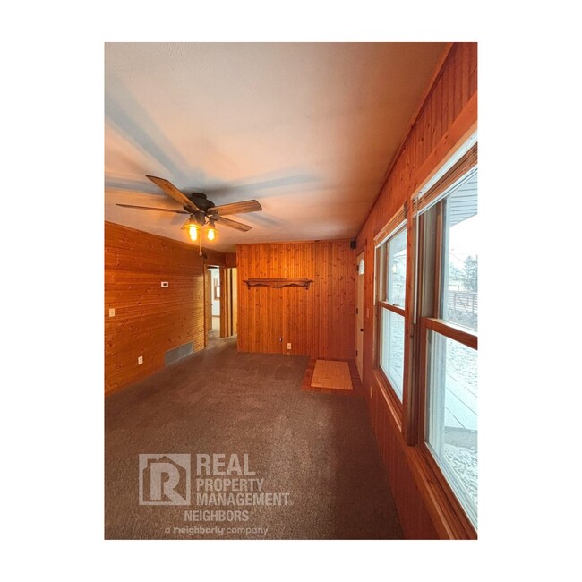 Building Photo - Beautiful 3 Bedroom, 2 Bathroom Home in Clarksville, MI