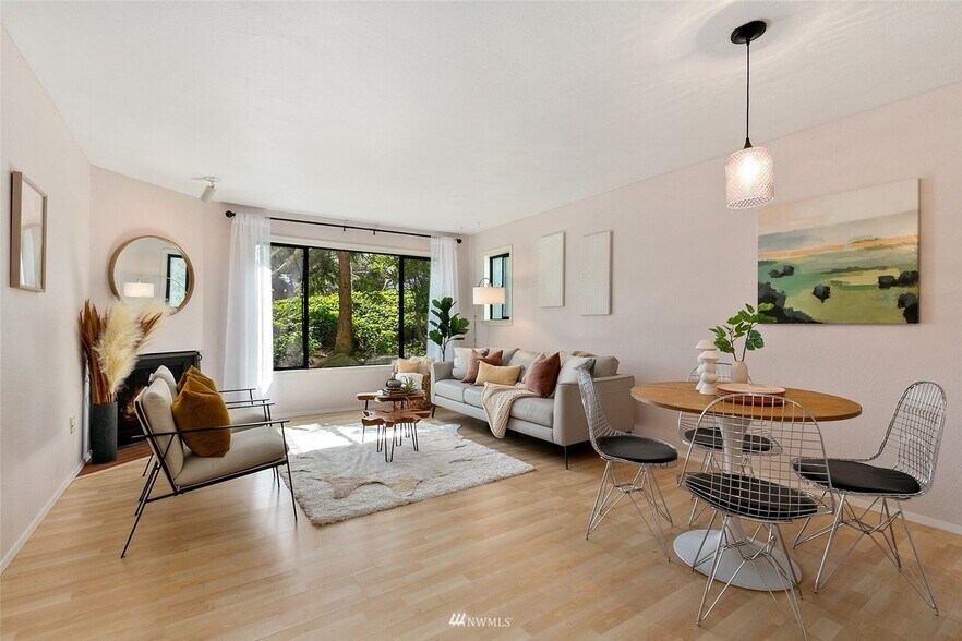 Staging - Living Room - 1740 NE 86th St
