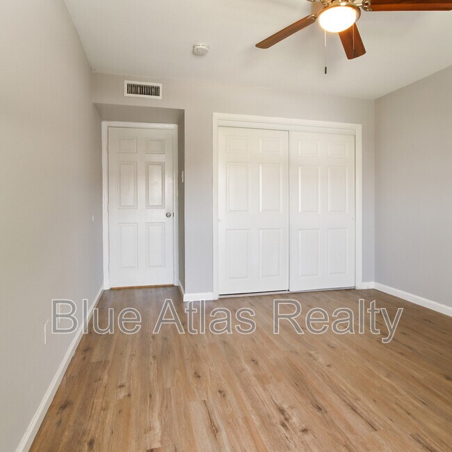 Building Photo - 412 Arborview Dr