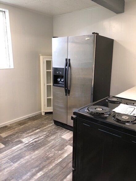 Kitchen - 432 11th St