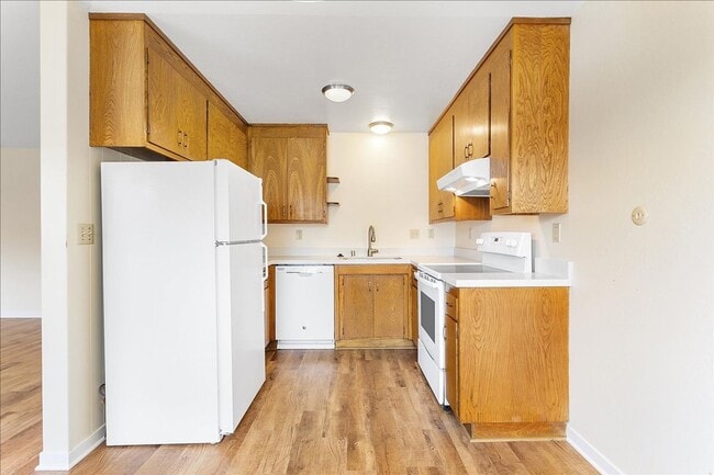 Building Photo - 1501 Verdi St