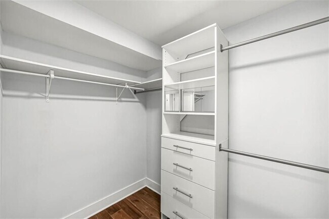 Building Photo - 3476 Alison Dr