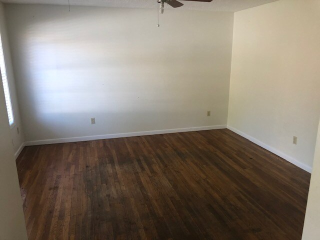 Building Photo - 213 N 6th St