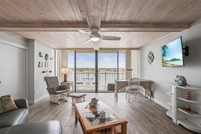 Building Photo - 500 Treasure Island Causeway