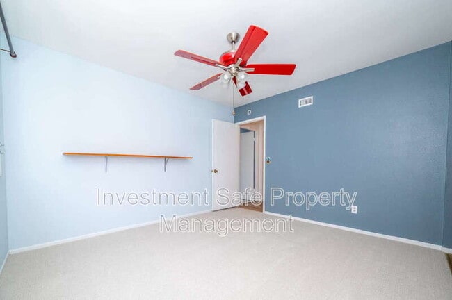 Building Photo - 6051 Bounty St