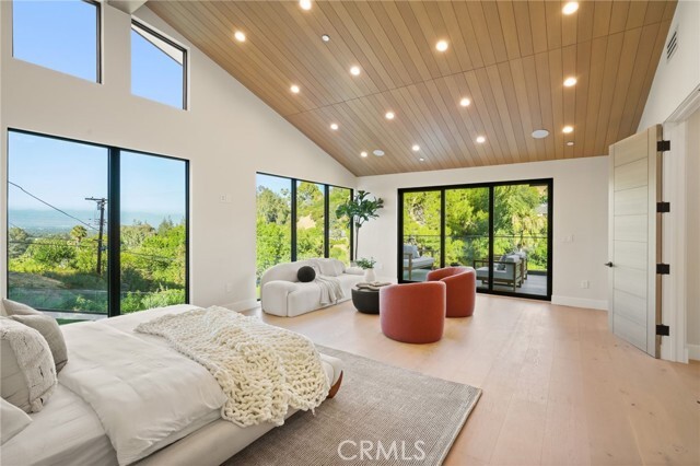 Building Photo - 4551 Alonzo Ave