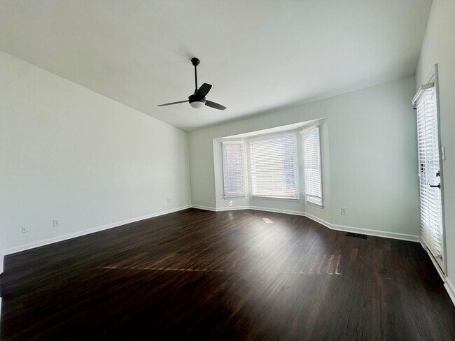 Building Photo - 224 Hanover Pl