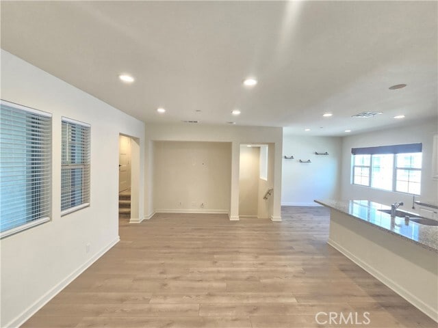 Building Photo - 336 Lantana Dr