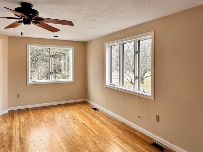 Building Photo - 6 Bancroft St