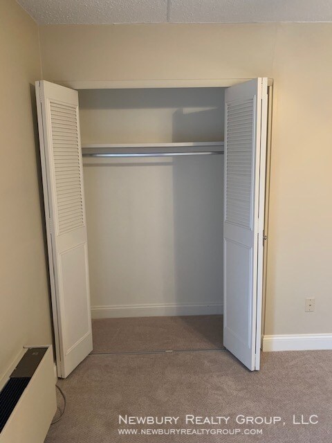 Building Photo - 530 N Main St