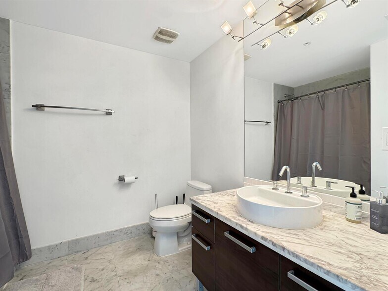 Building Photo - 244 Biscayne Blvd