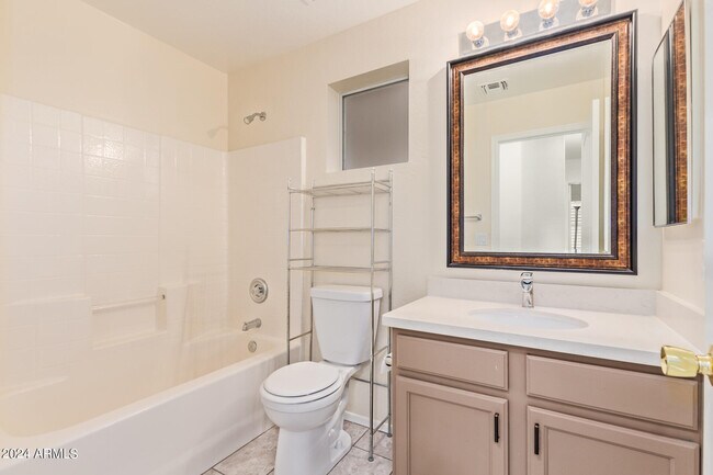 Building Photo - 3211 E Kristal Way