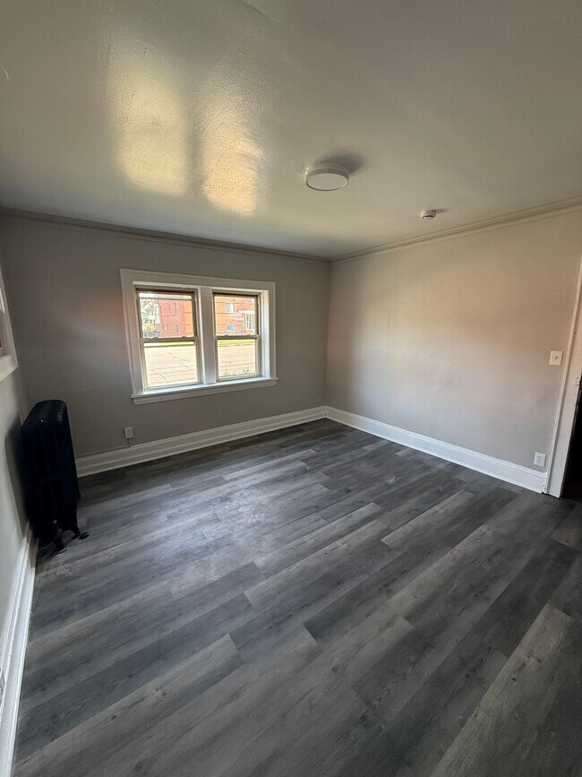 Building Photo - 2534 Noble Rd