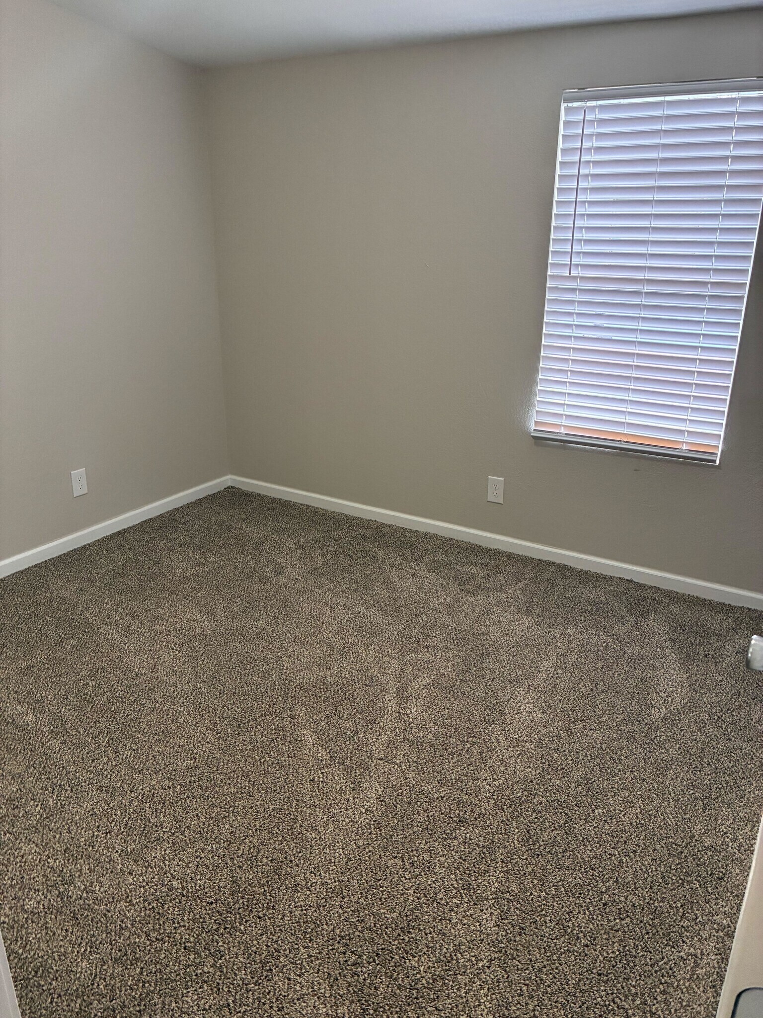 Building Photo - 1403 Darold Dr