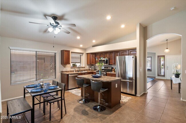 Building Photo - 42187 W Chisholm Dr
