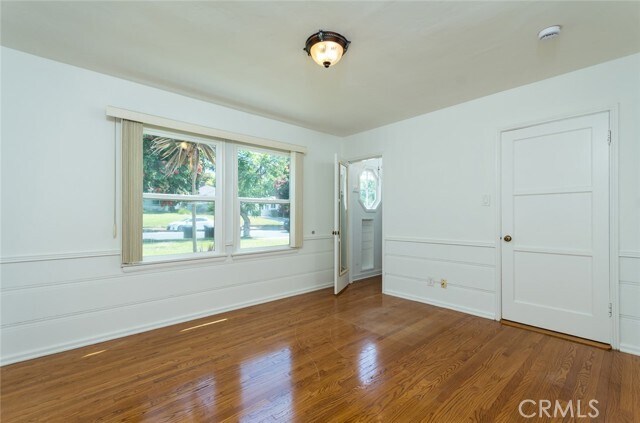 Building Photo - 1648 W Kenneth Rd