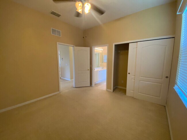 Building Photo - 2677 Blue Cypress Lake Ct