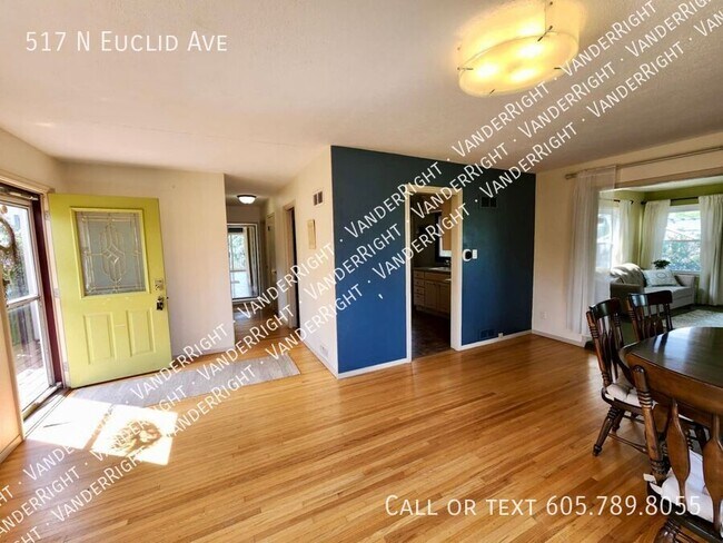 Building Photo - 517 N Euclid Ave