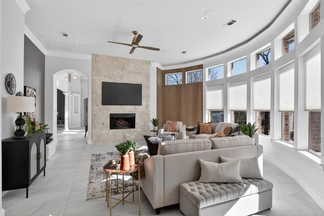 Building Photo - "Rare 5-Bedroom Estate in Guard-Gated Tour 18 on Over 1.5 Acres with Major Updates!"