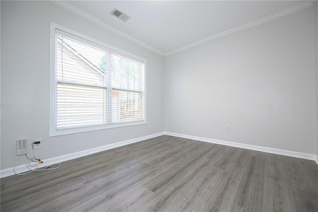 Building Photo - 5955 Weddington Dr