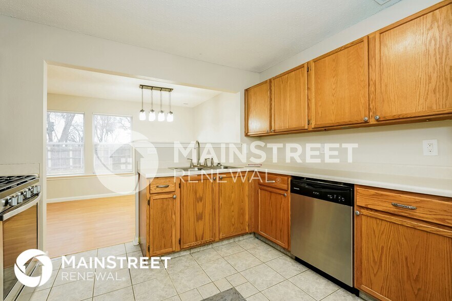 Building Photo - 1146 Freemont Ln