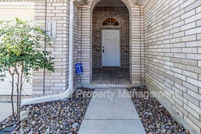 Building Photo - 21519 Rio Comal