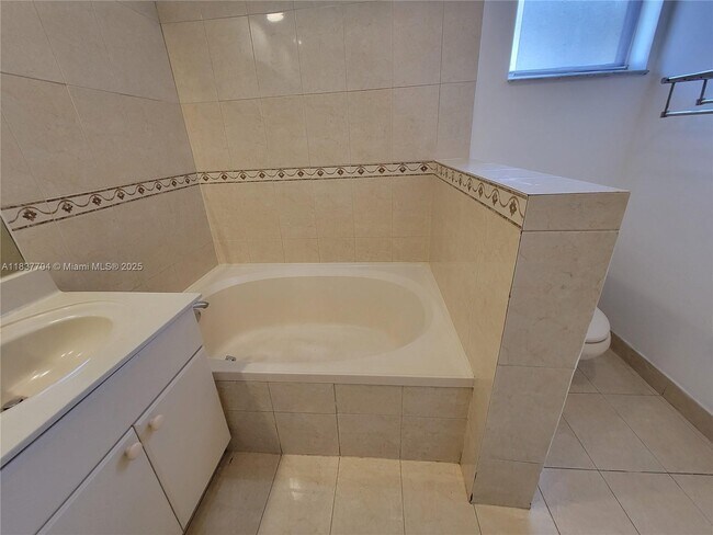 Building Photo - 4949 SW 134th Ave