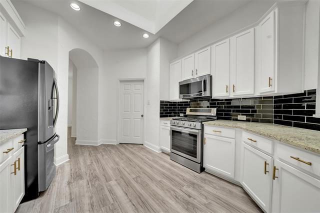 Building Photo - 5919 Vista Glen Ln